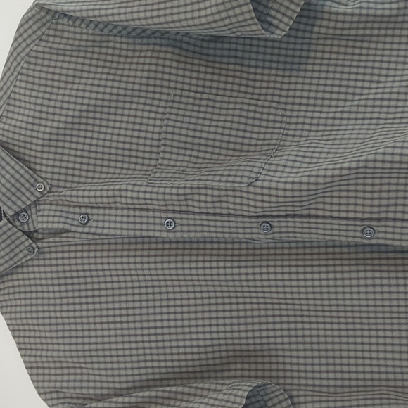 Denver Hayes Shirt Mens SZ Large Gray and Black Striped Button Down Short Sleeve - Picture 2 of 8